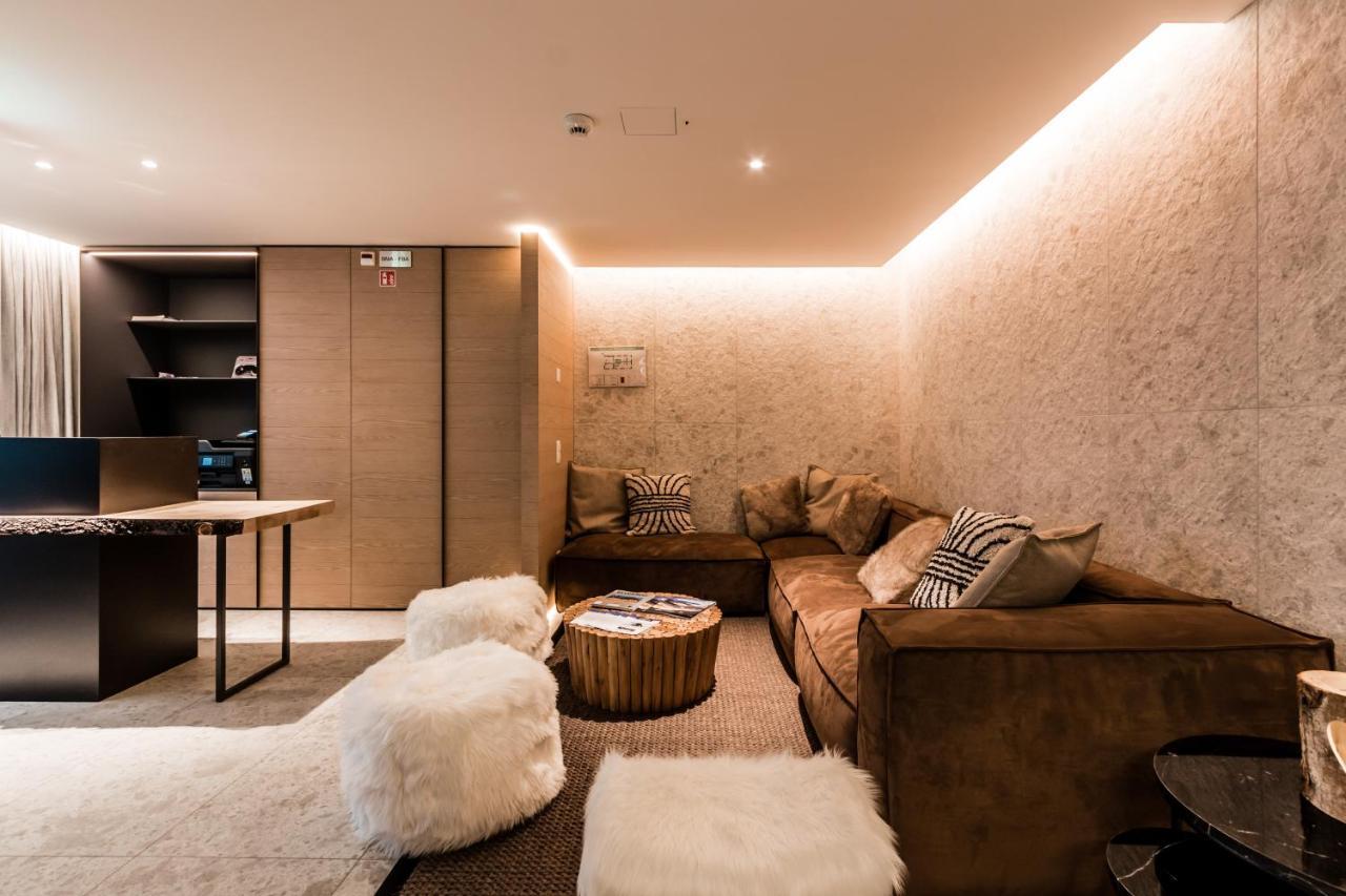 The Base Andermatt Aparthotel ภายนอก รูปภาพ